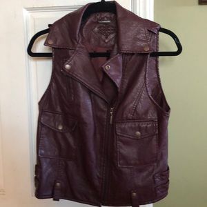 Leather Vest/polyvinyl not genuine leather